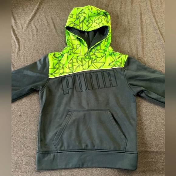 Puma Graphic Pullover Hoodie size Youth S - Picture 4 of 5